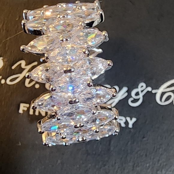 Cubic Zirconia 3-Row Marquise Cut silver Ring size 7 - Picture 6 of 12